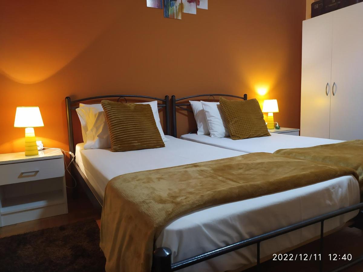וולוס Anna'S Flat No2- 2 Bedroom Apartment מראה חיצוני תמונה